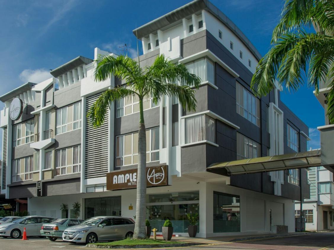 Ample Hotel Skudai Zewnętrze zdjęcie