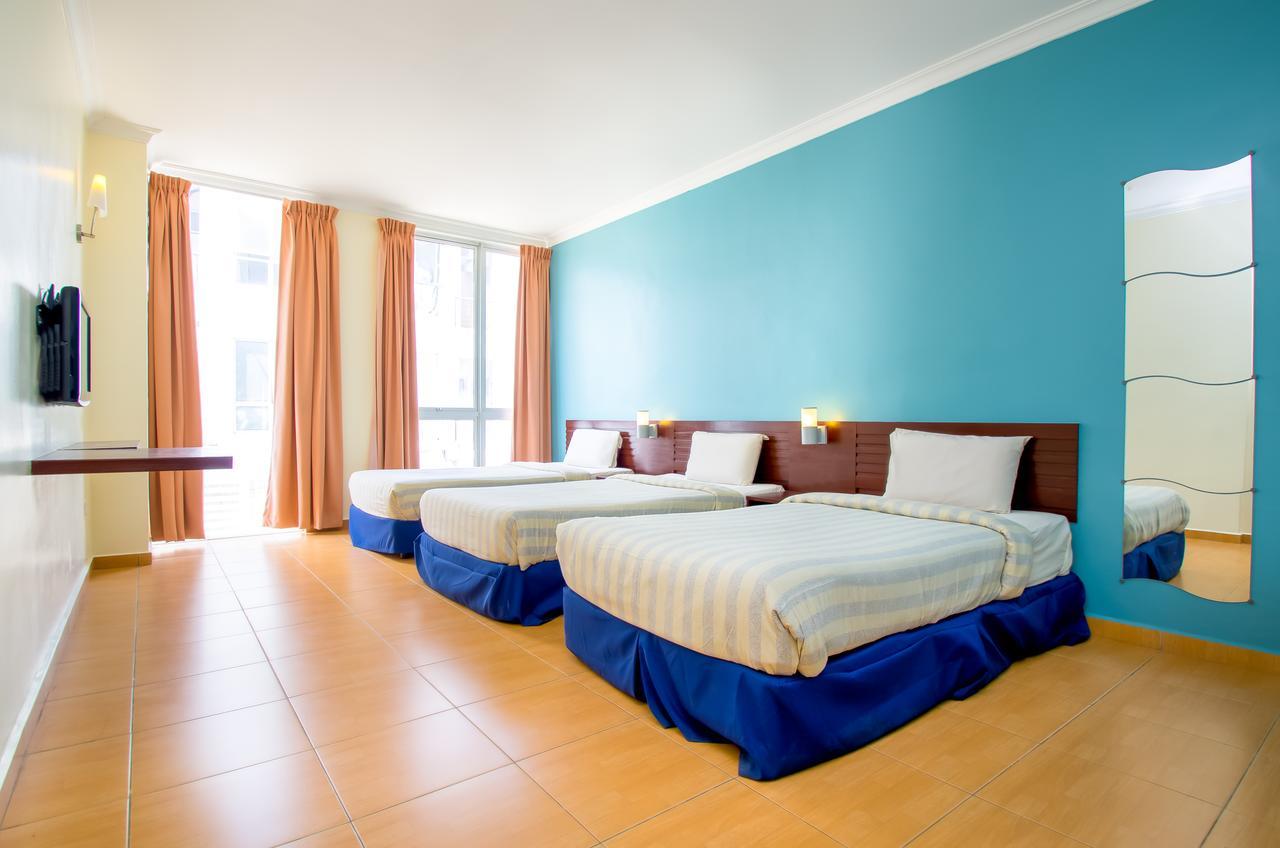 Ample Hotel Skudai Zewnętrze zdjęcie