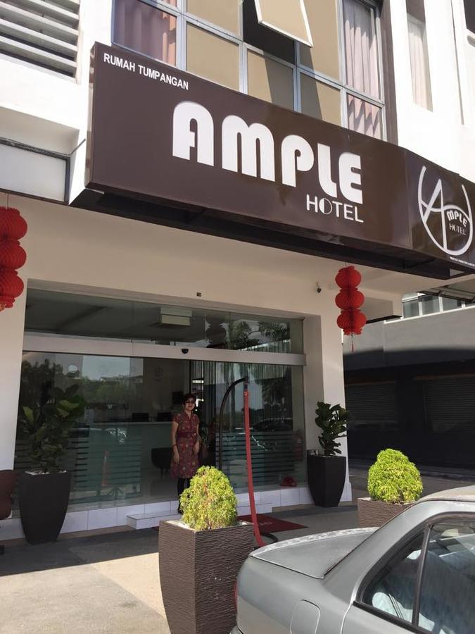 Ample Hotel Skudai Zewnętrze zdjęcie